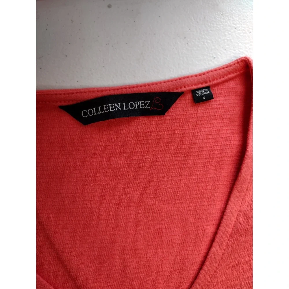 Colleen Lopez Coral Button Front Bell Sleeve Top, V Neck, Women's Size‎ S